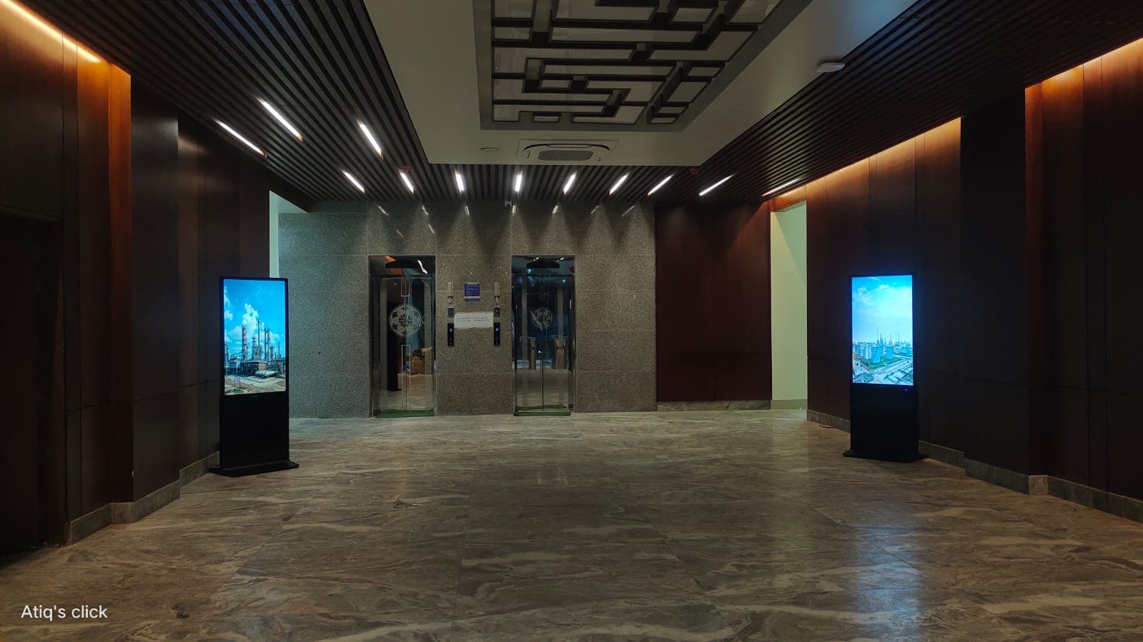 Kiosk Display Service